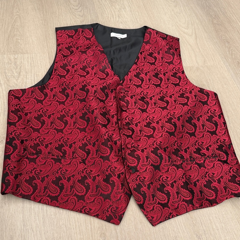 Elegant Red Paisley Tuxedo Vest